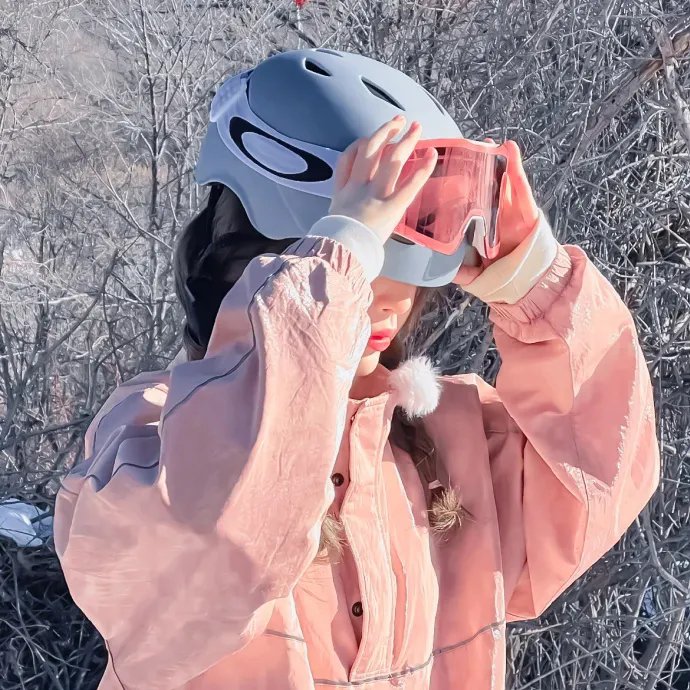 她在太岁头上动土，我才是总裁夫人